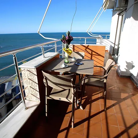Nova Sea View *