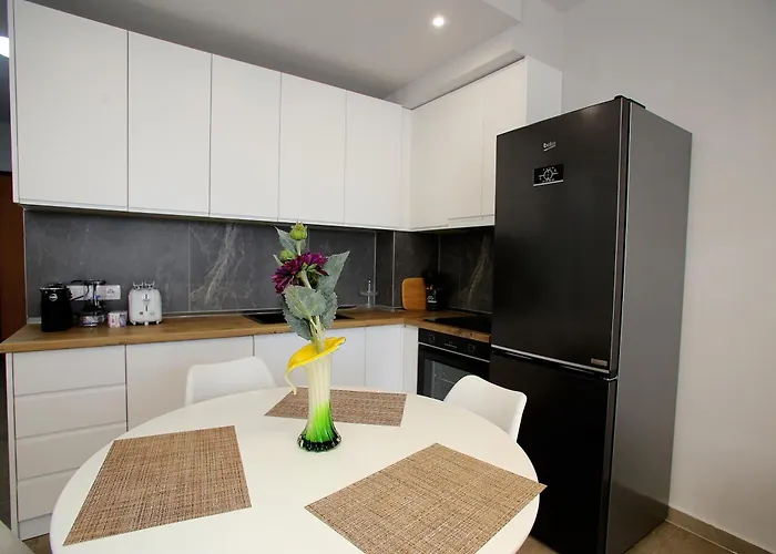 Apartment Nova Sea View *