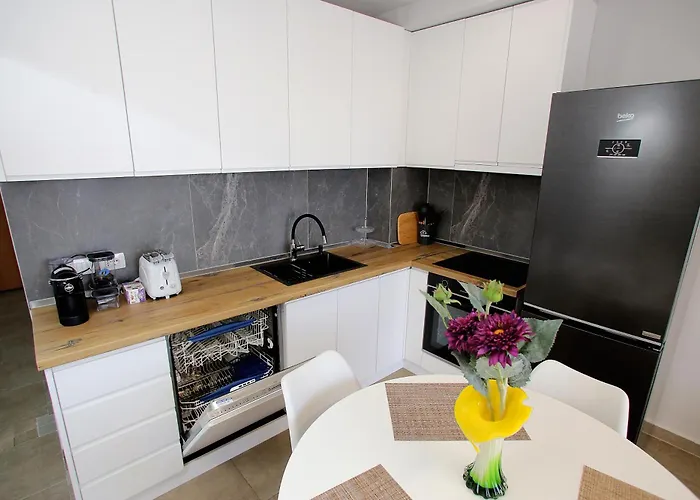 Nova Sea View Apartment *